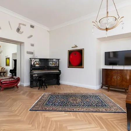 Luxury Apartment-historical Michel Sittow's House Appartamento Reval