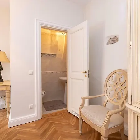 Appartamento Luxury Apartment-historical Michel Sittow's House