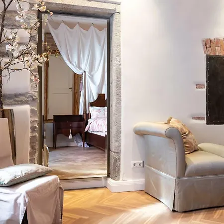 Luxury Apartment-historical Michel Sittow's House Appartamento *