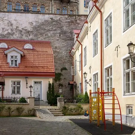 Luxury Apartment-historical Michel Sittow's House Apartment Reval