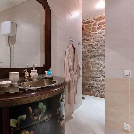 Luxury Apartment-historical Michel Sittow's House Appartamento Reval